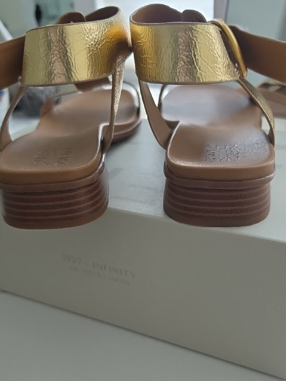 Naturalizer Brandy Melville Metallic Gold T-Strap Sandals - Picture 2 of 4